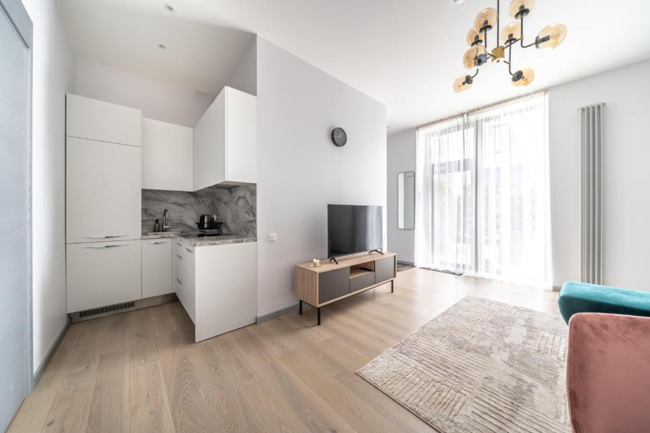 New Comfortable 2 Bedroom Cottage W/Big Terrace ยูร์มาลา ภายนอก รูปภาพ